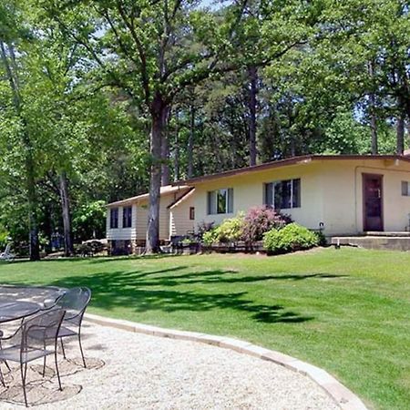 #02 - Unique Lakeside Studio Cottage- Pet Friendly Хот-Спрингс Экстерьер фото